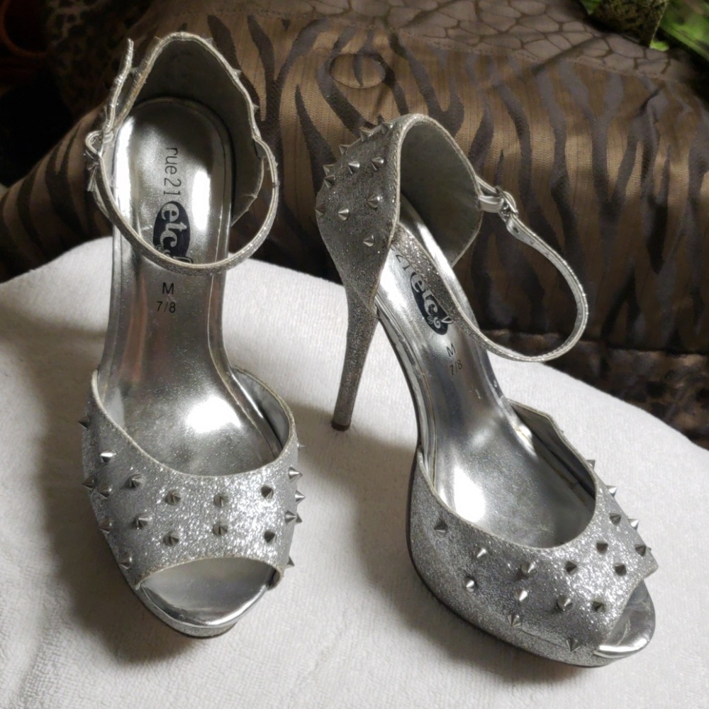 Silver Glitter Rue 21 Heels